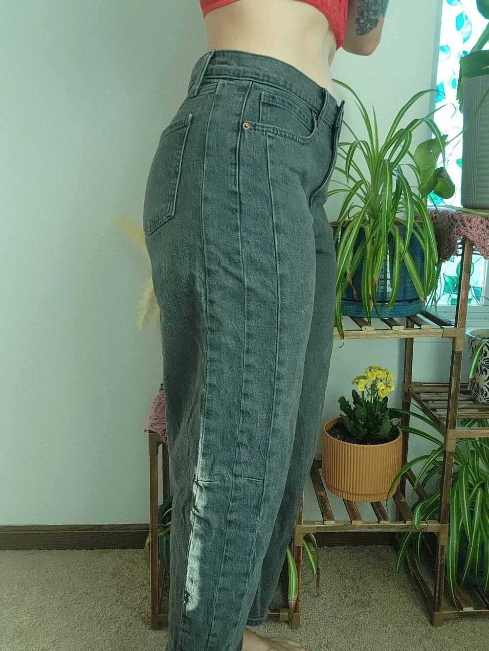 Old Navy Dark Gray High Waist Barrel Leg Jeans Size 8